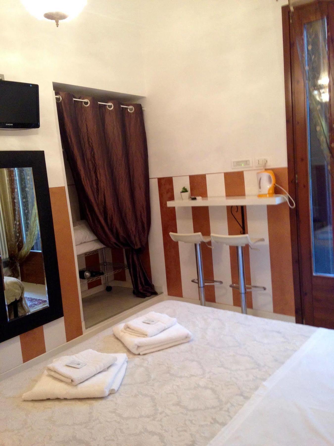 Giulietta E Romeo Hotel Верона Екстериор снимка